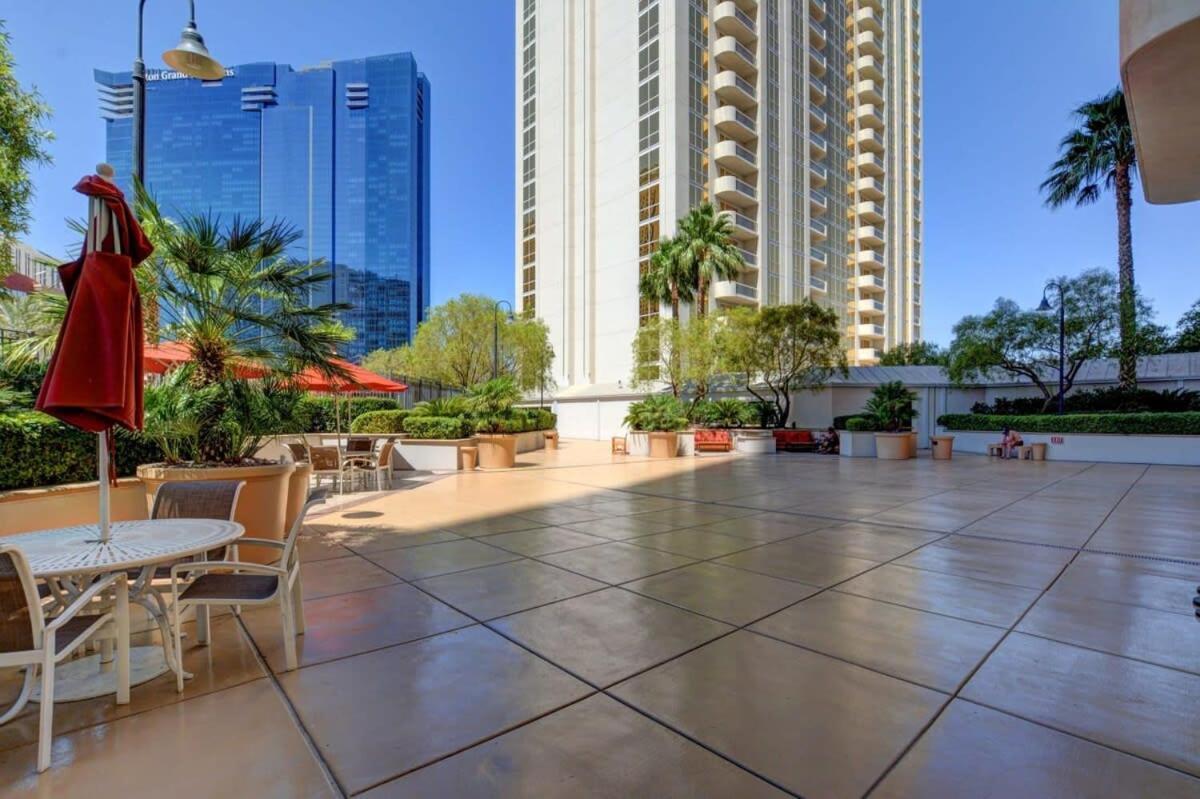 Mgm Signature-04-603 Strip View Jacuzzi Studio Las Vegas Bagian luar foto